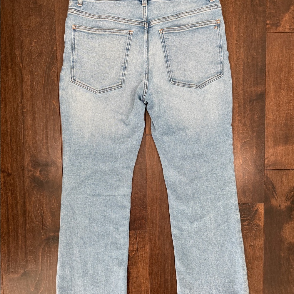 Madewell Mid-Rise Kick Out Jeans Size 30 Light Wash Raw Hem Ankle - Picture 11 of 15